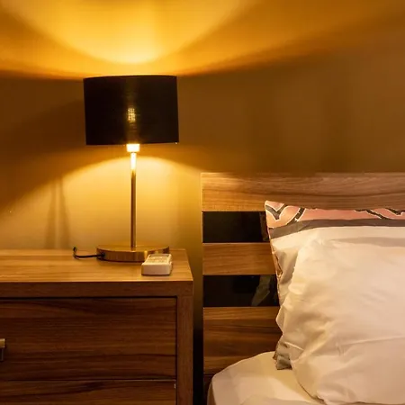 Romance Golden Line For Rent Apartment